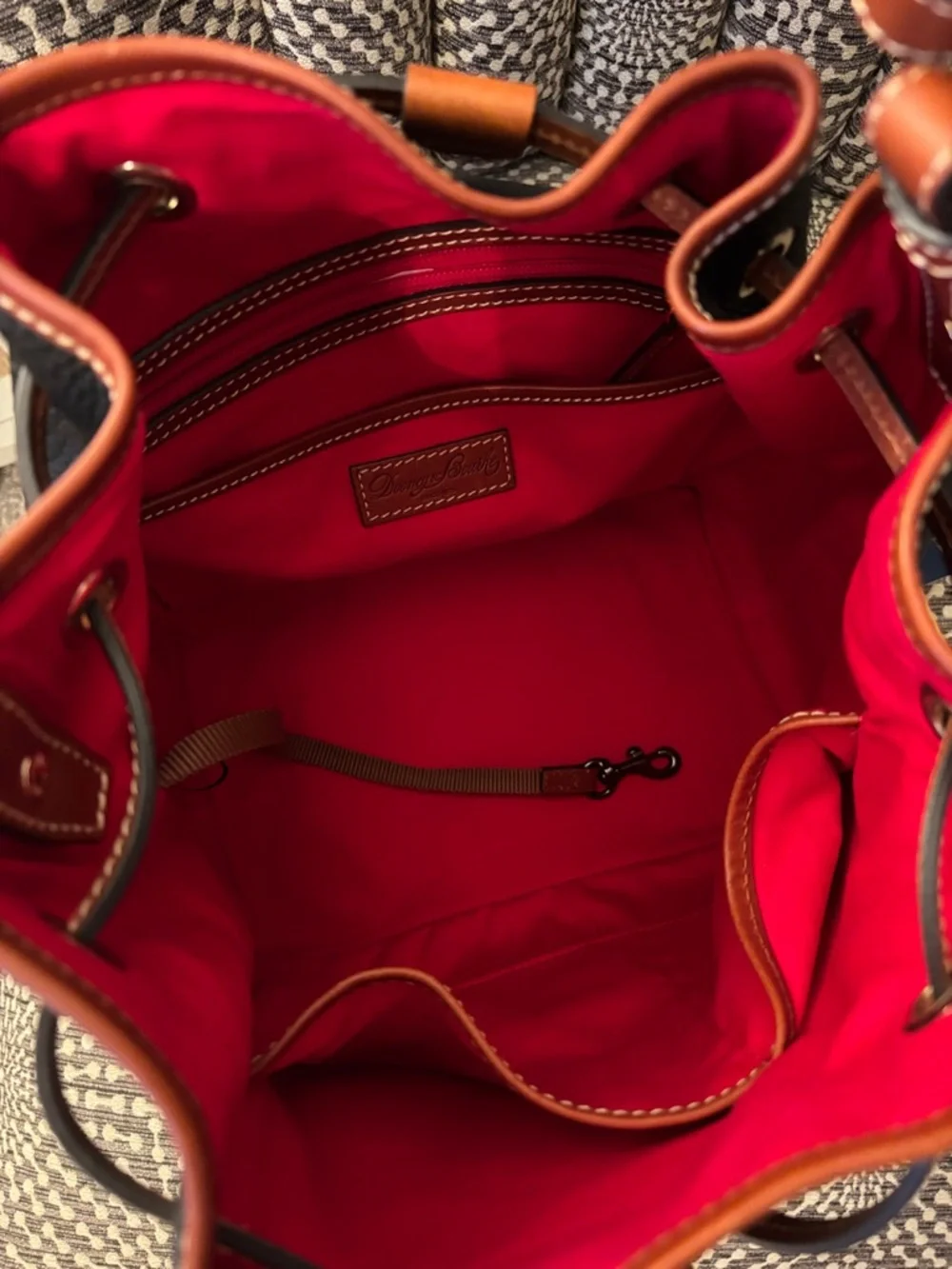 SALE Dooney & Bourke Drawstring Tote Shoulder Bag Dust Bag Tag Black Leather - Picture 2 of 13